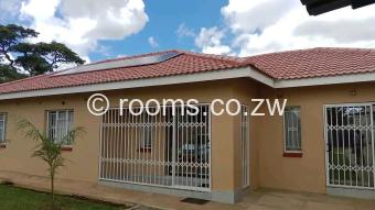  Room  in Avondale