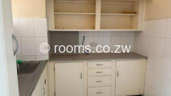  Room  in Avenues