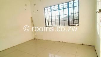  Room  in Harare City Centre