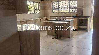  Room  in Harare City Centre