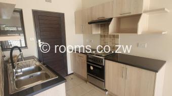  Room  in Aspindale Park