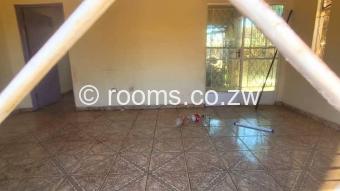  Room  in Kuwadzana