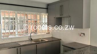  Room  in Glaudina