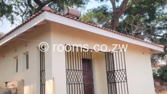  Room  in Bluff Hill