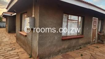  Room  in Cold Comfort