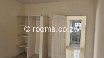  Room  in Cold Comfort