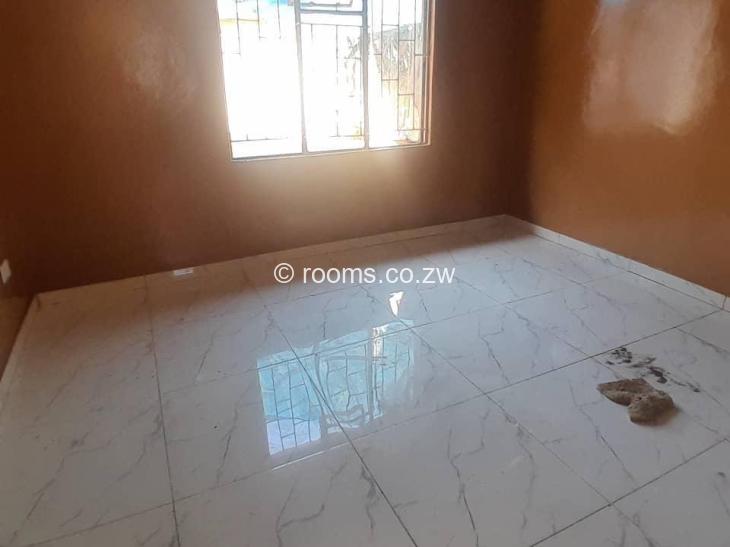 Rooms for Rent in Westlea Hre, Harare