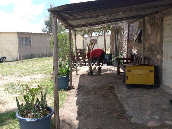Room for Rent in Damafalls, Damofalls