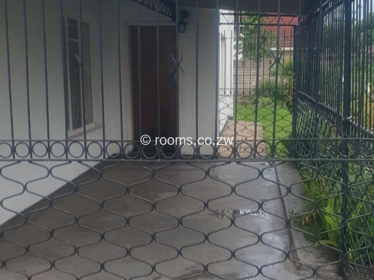 Rooms for Rent in Ashdown Park, Harare