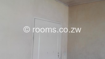  Room  in Chitungwiza